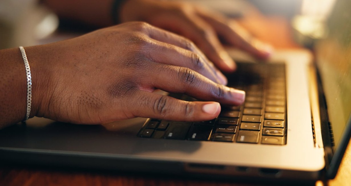user testing website laptop